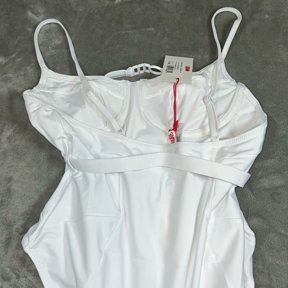 SOLID & STRIPED White One-Piece Swimsuit marshmallow.                    ordr209 - Picture 9 of 11